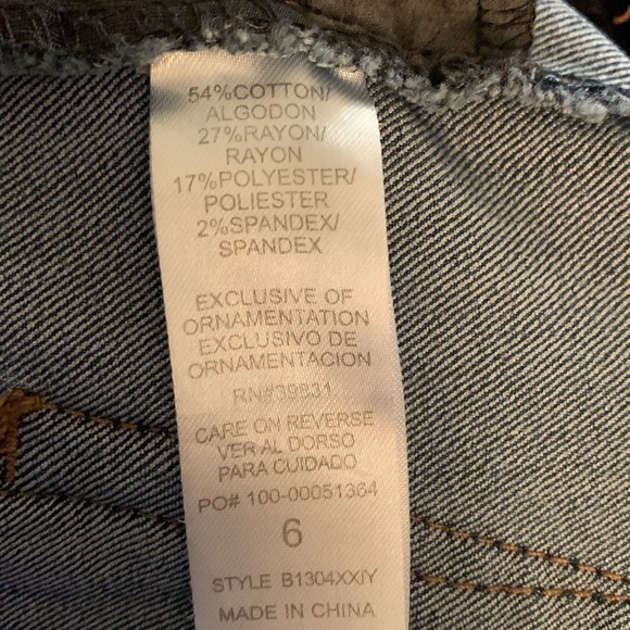 Democracy Jeans - Picture 4 of 7